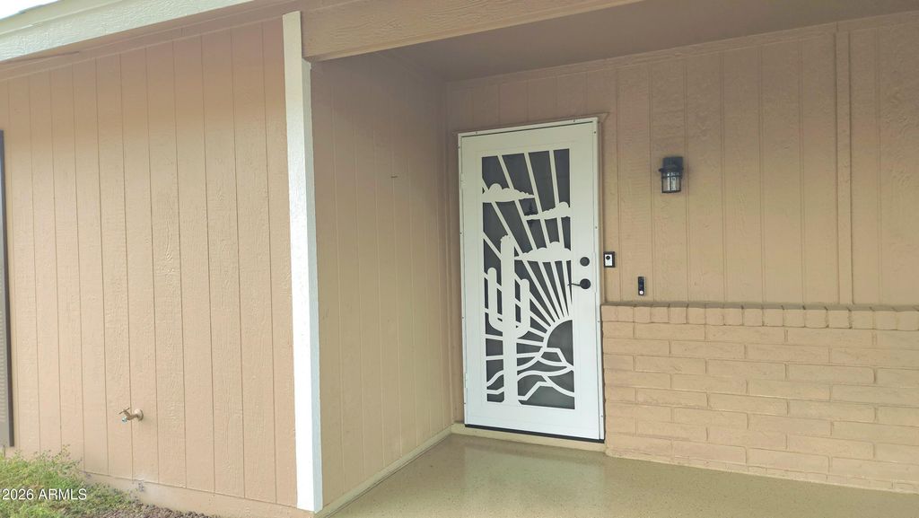 Image 27 of property listing at 12450 W TIGERSEYE Drive, Sun City West, AZ 85375