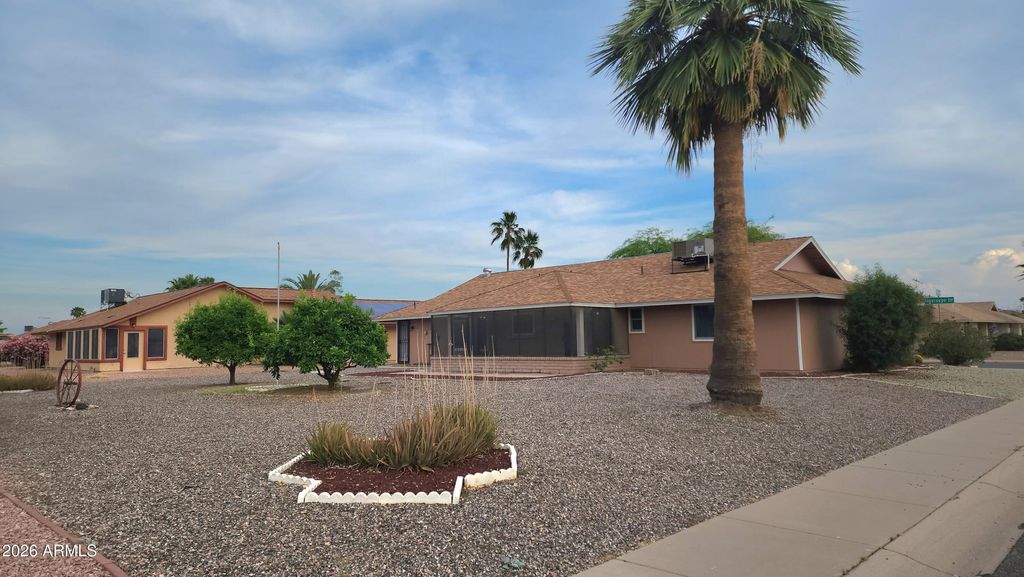Image 42 of property listing at 12450 W TIGERSEYE Drive, Sun City West, AZ 85375