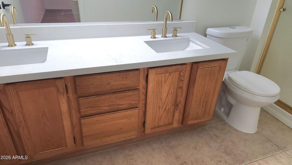 Image 9 of property listing at 12450 W TIGERSEYE Drive, Sun City West, AZ 85375