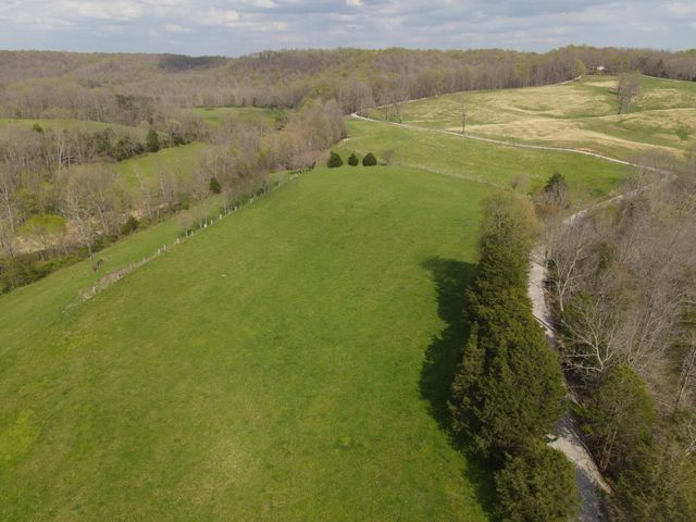 667 Troutstream Road, Dunnville, KY 42528