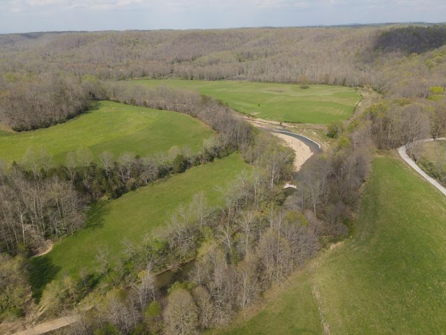 667 Troutstream Road, Dunnville, KY 42528
