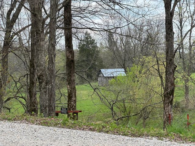 667 Troutstream Road, Dunnville, KY 42528