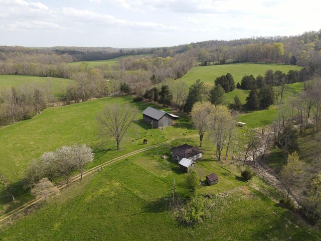 667 Troutstream Road, Dunnville, KY 42528