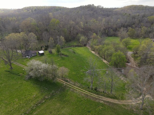 667 Troutstream Road, Dunnville, KY 42528