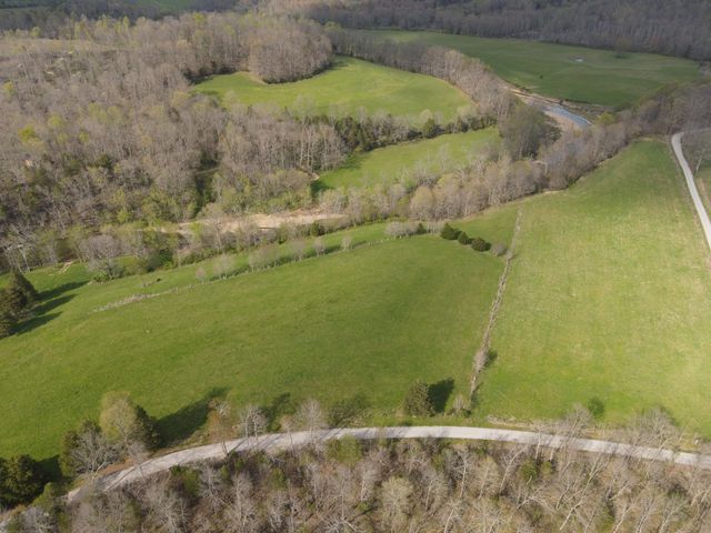 667 Troutstream Road, Dunnville, KY 42528