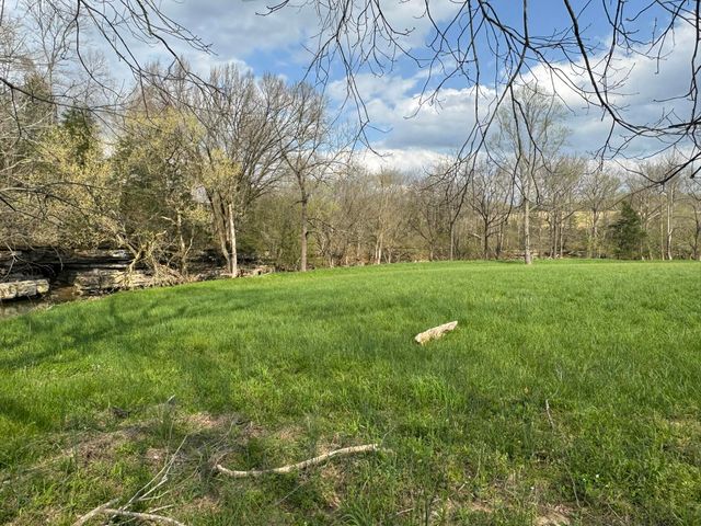 667 Troutstream Road, Dunnville, KY 42528