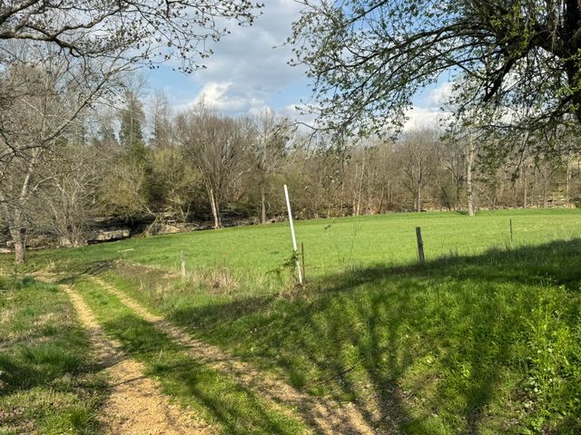 667 Troutstream Road, Dunnville, KY 42528
