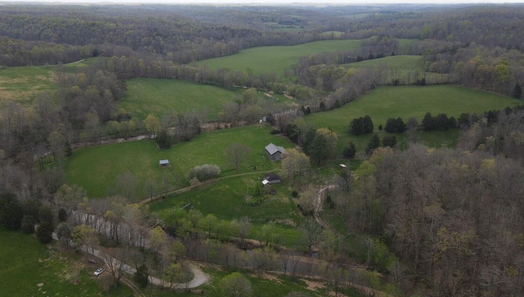 667 Troutstream Road, Dunnville, KY 42528