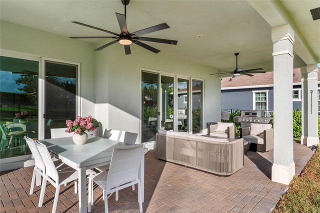 624 Hookline Circle, Loxahatchee, FL 33470