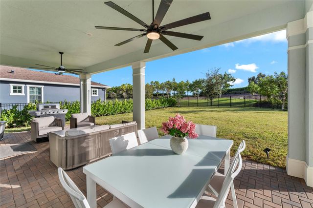 624 Hookline Circle, Loxahatchee, FL 33470