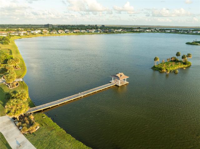 624 Hookline Circle, Loxahatchee, FL 33470