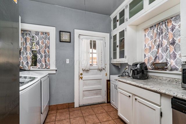 1604 S HUGHES Street, Amarillo, TX 79102