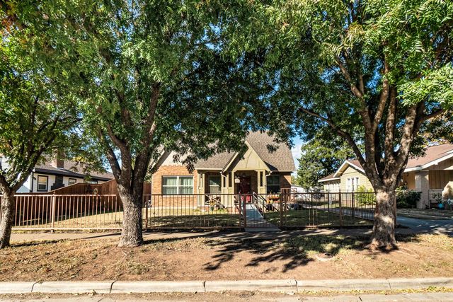 1604 S HUGHES Street, Amarillo, TX 79102