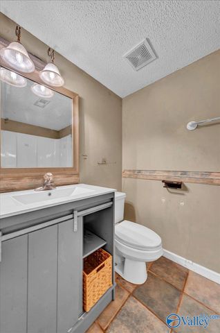 1714 Alm Drive NE, Huntsville, AL 35811