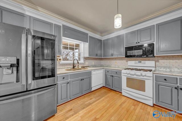 1714 Alm Drive NE, Huntsville, AL 35811