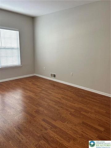 1113 Old Course Lane, Easton, PA 18042