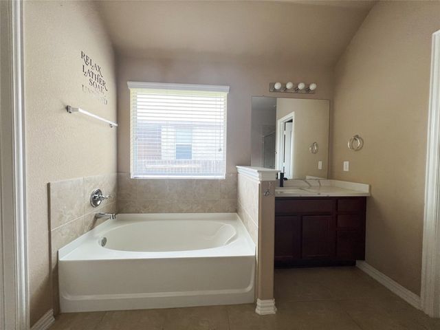 1817 Greyleaf PATH, Round Rock, TX 78665