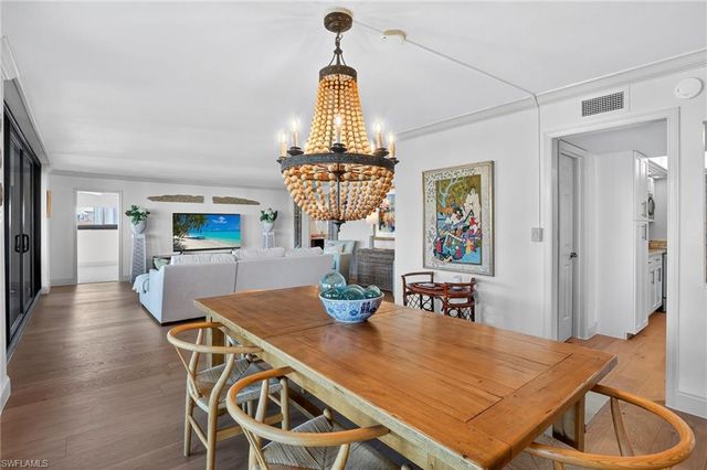 2400 Gulf Shore BLVD N 603, Naples, FL 34103