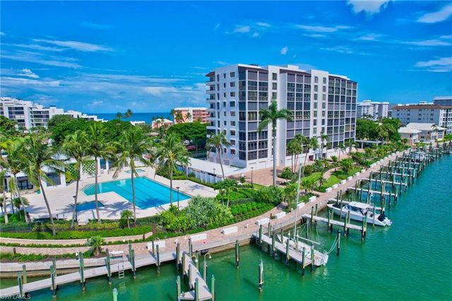 2400 Gulf Shore BLVD N 603, Naples, FL 34103