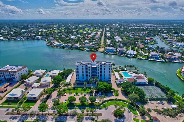 2400 Gulf Shore BLVD N 603, Naples, FL 34103