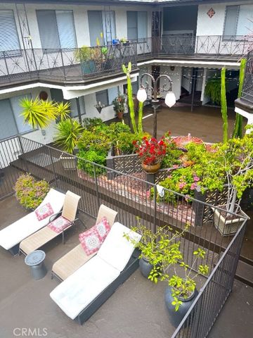 2115 Placentia Avenue 1, Costa Mesa, CA 92627