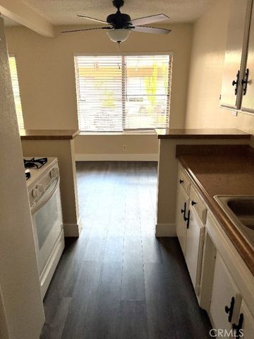 2115 Placentia Avenue 1, Costa Mesa, CA 92627