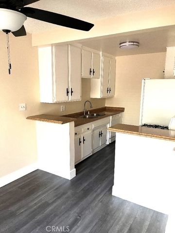 2115 Placentia Avenue 1, Costa Mesa, CA 92627