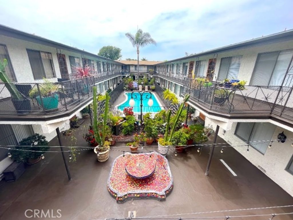 2115 Placentia Avenue 1, Costa Mesa, CA 92627