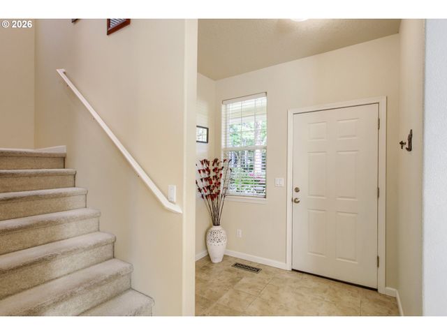 3667 Se ALEXANDER St, Hillsboro, OR 97123