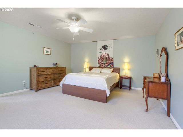 3667 Se ALEXANDER St, Hillsboro, OR 97123