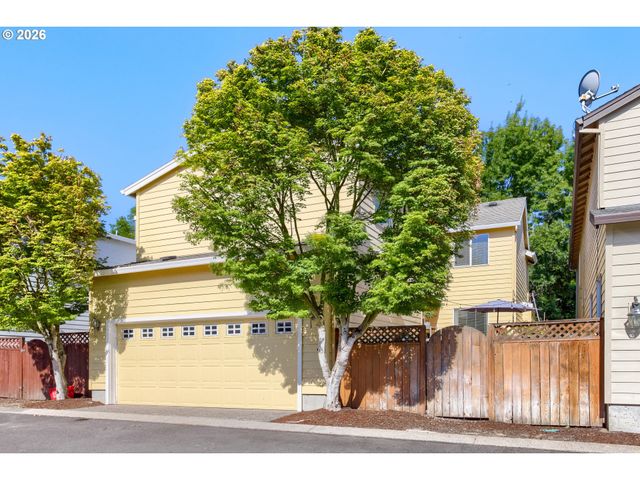 3667 Se ALEXANDER St, Hillsboro, OR 97123