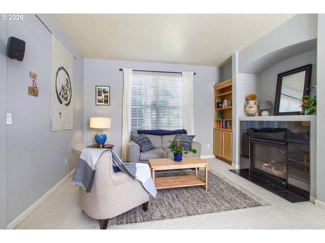 3667 Se ALEXANDER St, Hillsboro, OR 97123