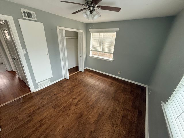 4823 Newmore Avenue, Dallas, TX 75209