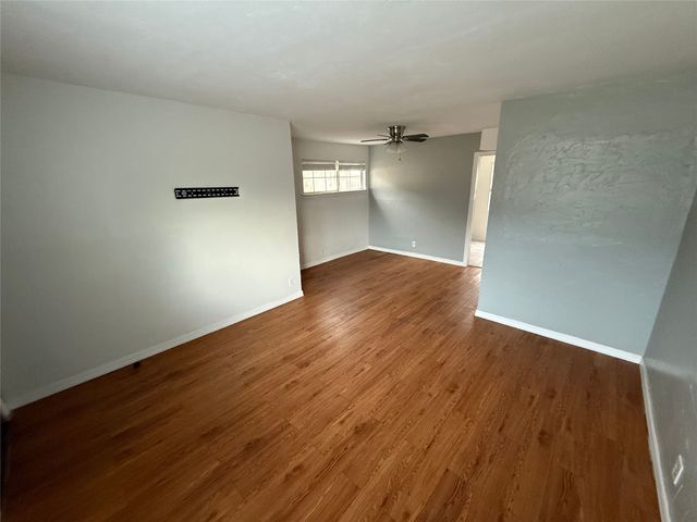 4823 Newmore Avenue, Dallas, TX 75209