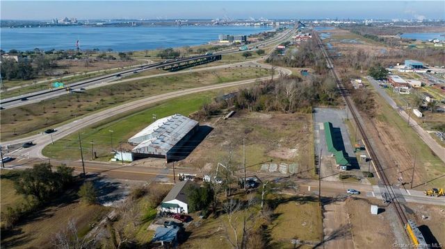 124 Ryan Street, Lake Charles, LA 70601