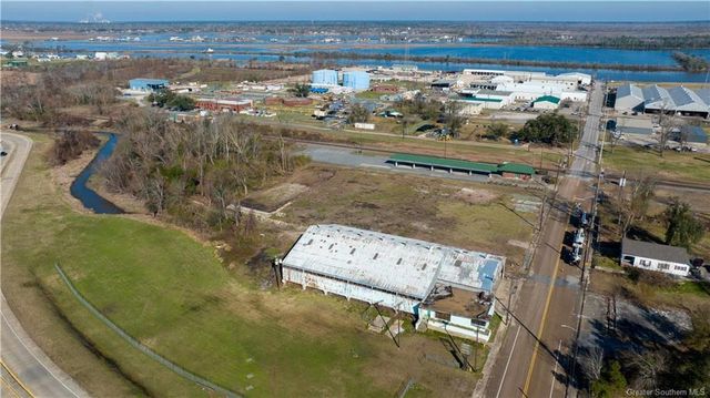 124 Ryan Street, Lake Charles, LA 70601