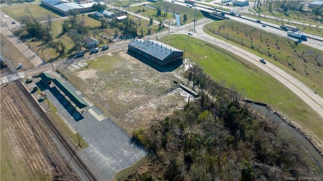 124 Ryan Street, Lake Charles, LA 70601