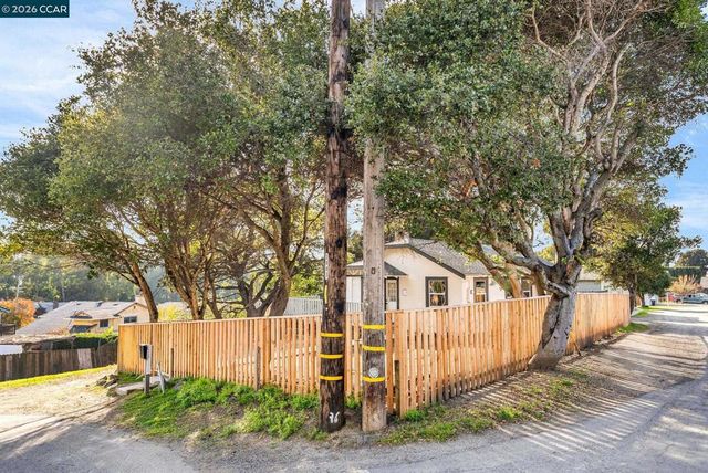 2699 2699 Vale Rd, San Pablo, CA 94806