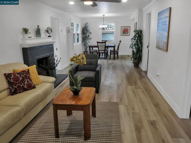 2699 2699 Vale Rd, San Pablo, CA 94806