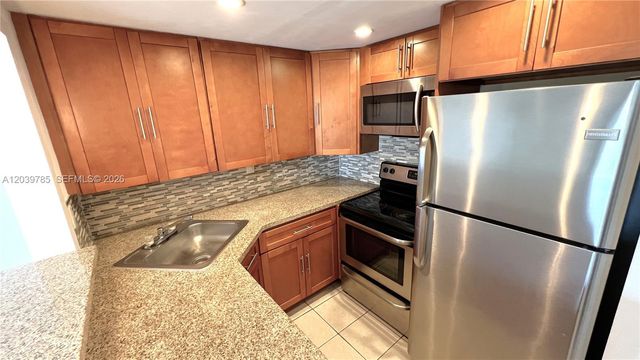 4550 NW 9th Street 516E, Miami, FL 33126