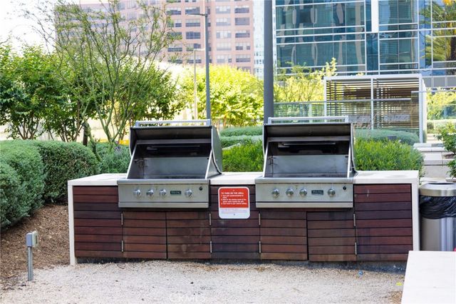 877 Francisco Street 1105, Los Angeles, CA 90017