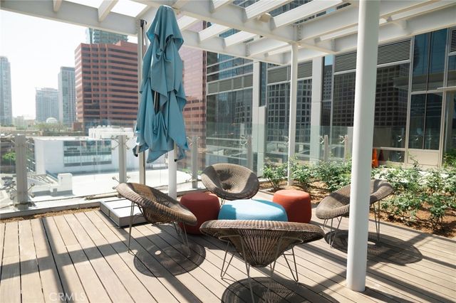 877 Francisco Street 1105, Los Angeles, CA 90017