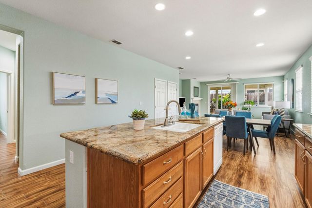 340 Greg Thatch Cir, Sacramento, CA 95835