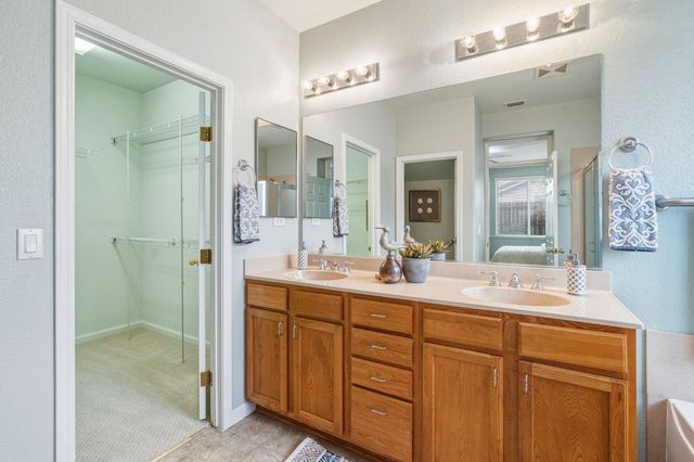 340 Greg Thatch Cir, Sacramento, CA 95835