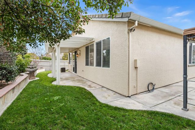 340 Greg Thatch Cir, Sacramento, CA 95835