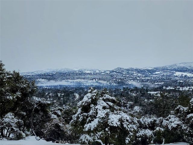 30591 Longview Lane E, Coarsegold, CA 93614