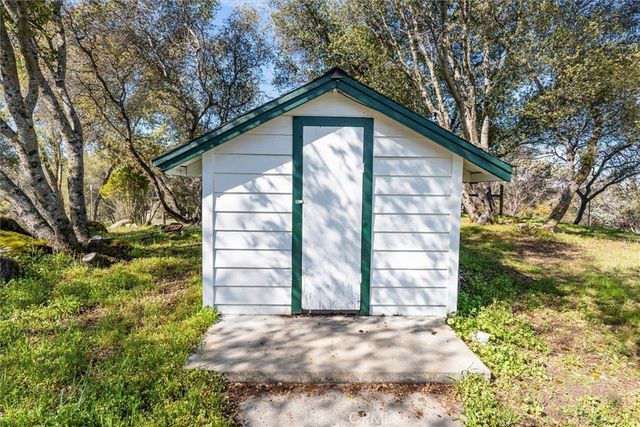 30591 Longview Lane E, Coarsegold, CA 93614