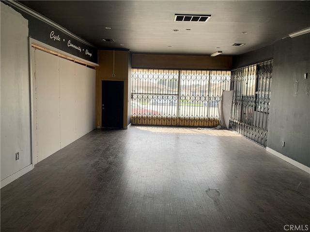 2105 W Compton, Compton, CA 90220