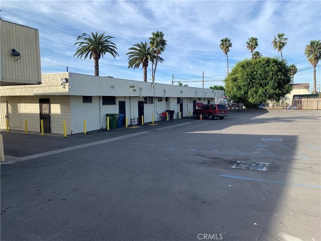 2105 W Compton, Compton, CA 90220