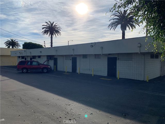 2105 W Compton, Compton, CA 90220
